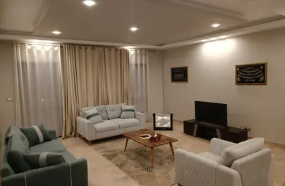 شقة - 2 غرف نوم - 3 حمامات للايجار في ذا كورت ياردز - كمبوندات الشيخ زايد - الشيخ زايد - الجيزة