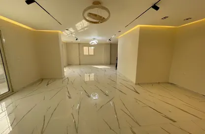 Apartment - 3 Bedrooms - 3 Bathrooms for sale in Al Zohour St. - Mohandessin - Giza