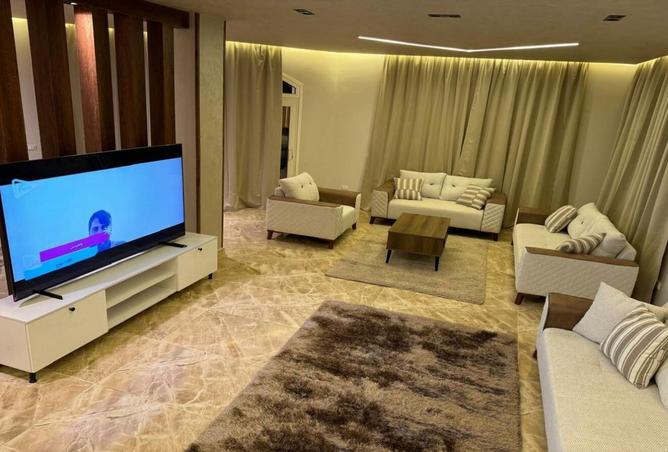 8394218 - Property Image 2