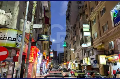 شقة - 3 غرف نوم - 2 حمامات للبيع في شارع العقبه - كليوباترا - حي شرق - الاسكندرية