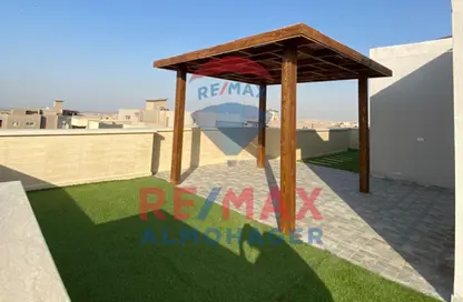 Apartment - 2 Bedrooms - 1 Bathroom for sale in Zayed Regency - Sheikh Zayed Compounds - Sheikh Zayed City - Giza