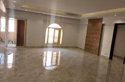 شقة - 3 غرف نوم - 2 حمامات للايجار في حياتى ريزيدنس - المستثمرين الشمالية - مدينة القاهرة الجديدة - القاهرة