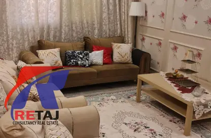 Apartment - 3 Bedrooms - 3 Bathrooms for sale in Mahdy Arafa St. - 9th Zone - Nasr City - Cairo