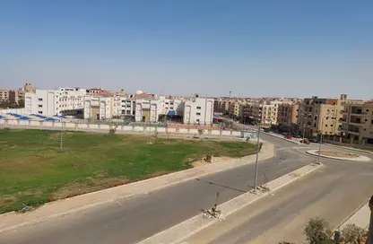 Apartment - 3 Bedrooms - 2 Bathrooms for sale in 4th Neighborhood - 1st Area - Shorouk City - Cairo