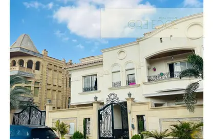 منزل مزدوج - 4 غرف نوم - 4 حمامات للبيع في شارع 13 - الحي الثالث عشر - الشيخ زايد - الجيزة