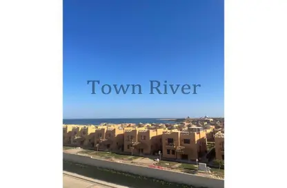 (بنتهاوس  (روف - 2 غرف نوم - 1 حمام للبيع في لافيستا راي - لافيستا - العين السخنة - السويس