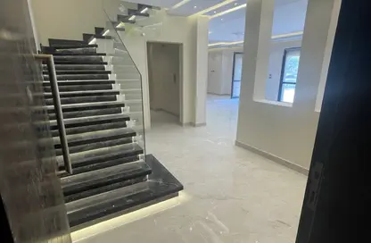 دوبلكس - 3 غرف نوم - 4 حمامات للايجار في ايستاون - كمبوندات التجمع الخامس - التجمع الخامس - مدينة القاهرة الجديدة - القاهرة