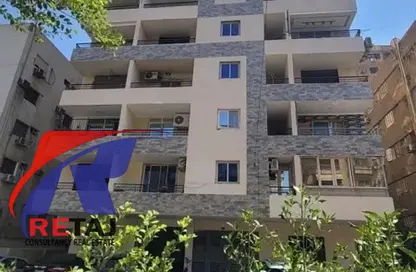 Apartment - 3 Bedrooms - 3 Bathrooms for sale in Hassan Abd Al Aziz St. - 9th Zone - Nasr City - Cairo