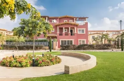 Villa - 5 Bedrooms - 4 Bathrooms for sale in Hyde Park - 5th Settlement Compounds - The 5th Settlement - New Cairo City - Cairo