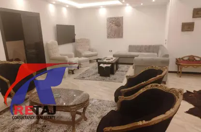 Apartment - 3 Bedrooms - 3 Bathrooms for rent in Gamal Al Din Dewidar St. - 8th Zone - Nasr City - Cairo