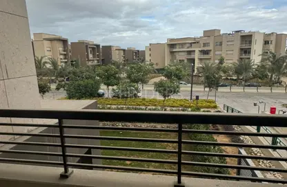Apartment - 3 Bedrooms - 3 Bathrooms for sale in New Giza - Cairo Alexandria Desert Road - 6 October City - Giza