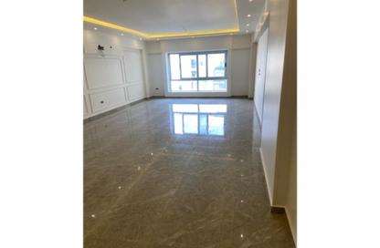 Apartment - 3 Bedrooms - 3 Bathrooms for rent in Crystal Plaza - Zahraa El Maadi - Hay El Maadi - Cairo