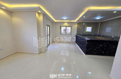 Apartment - 3 Bedrooms - 2 Bathrooms for sale in Degla Palms - Al Wahat Road - 6 October City - Giza