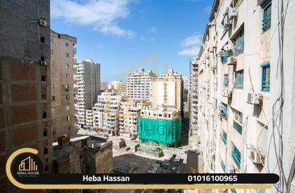 Apartment - 3 Bedrooms - 2 Bathrooms for sale in Shaarawy St. - Laurent - Hay Sharq - Alexandria