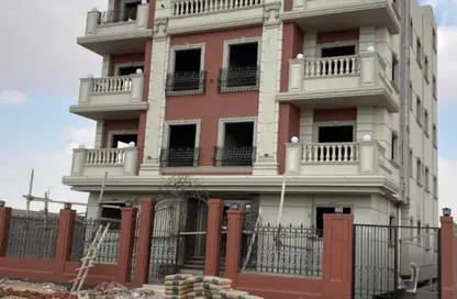 Apartment - 3 Bedrooms - 2 Bathrooms for sale in Bait Alwatan - The 5th Settlement - New Cairo City - Cairo