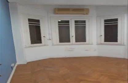 Apartment - 3 Bedrooms - 2 Bathrooms for rent in Downtown - Cairo