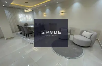 شقة - 3 غرف نوم - 3 حمامات للبيع في المنطقة ب - حى جنوب الاكايمية - مدينة القاهرة الجديدة - القاهرة