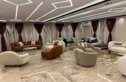 شقة - 3 غرف نوم - 3 حمامات للبيع في شارع جامعة الدول العربية - المهندسين - الجيزة