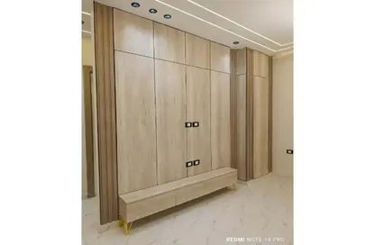 Apartment - 2 Bedrooms - 2 Bathrooms for sale in Gate 4 - Mena - Hadayek El Ahram - Giza