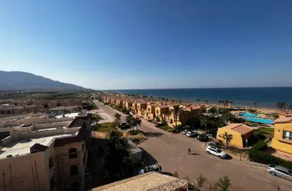 Penthouse - 2 Bedrooms - 1 Bathroom for sale in La Vista Topaz - La Vista - Al Ain Al Sokhna - Suez