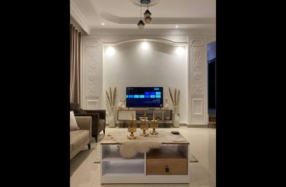 Apartment - 3 Bedrooms - 3 Bathrooms for rent in Ganoob El Acadimia - New Cairo City - Cairo