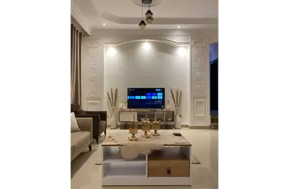 Apartment - 3 Bedrooms - 3 Bathrooms for rent in Ganoob El Acadimia - New Cairo City - Cairo