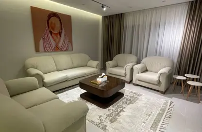 Apartment - 3 Bedrooms - 2 Bathrooms for rent in El Koronfel - The 5th Settlement - New Cairo City - Cairo