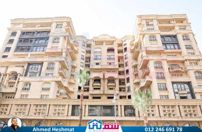Apartment - 4 Bedrooms - 4 Bathrooms for sale in Mohamed Fawzy Moaz St. - Smouha - Hay Sharq - Alexandria