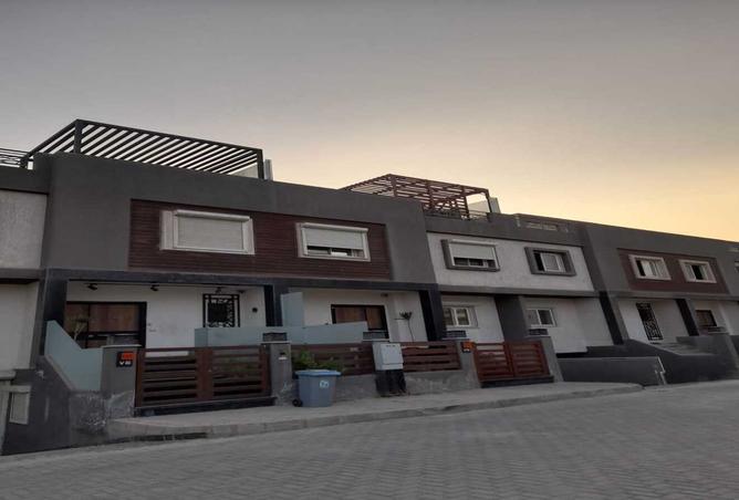 8027758 - Property Image 3