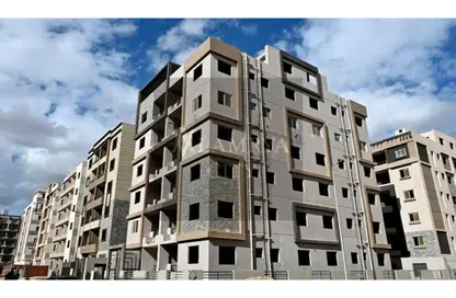 Apartment - 3 Bedrooms - 2 Bathrooms for sale in Ard Gameyet Al Mostasmereen - Hadayek October - 6 October City - Giza