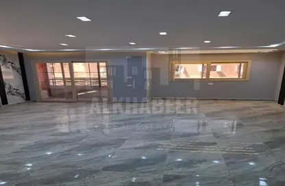 Office Space - Studio - 3 Bathrooms for rent in Lebanon Square - Mohandessin - Giza