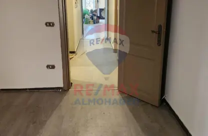 شقة - 3 غرف نوم - 2 حمامات للايجار في حى جنوب الاكايمية - مدينة القاهرة الجديدة - القاهرة