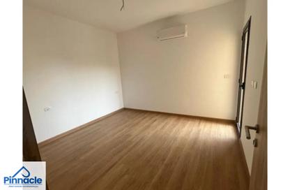 شقة - 3 غرف نوم - 2 حمامات للبيع في فيفث سكوير - التجمع الخامس - مدينة القاهرة الجديدة - القاهرة