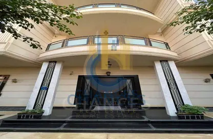 فيلا - 3 غرف نوم - 3 حمامات للبيع في المستثمرين الجنوبية - مدينة القاهرة الجديدة - القاهرة