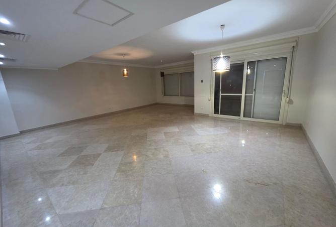 8371216 - Property Image 2