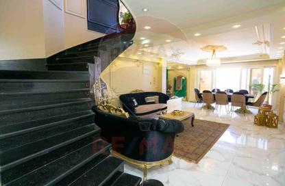 Duplex - 4 Bedrooms - 2 Bathrooms for sale in Gamal Abdel Nasser Road - Sidi Beshr - Hay Awal El Montazah - Alexandria