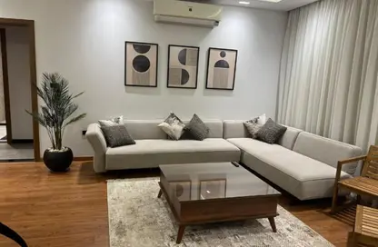 Apartment - 2 Bedrooms - 2 Bathrooms for rent in Lake View Residence - 5th Settlement Compounds - The 5th Settlement - New Cairo City - Cairo