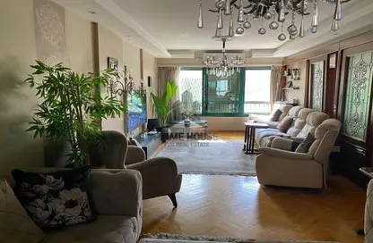 Apartment - 3 Bedrooms - 2 Bathrooms for sale in Mohamed Fawzy Moaz St. - Smouha - Hay Sharq - Alexandria