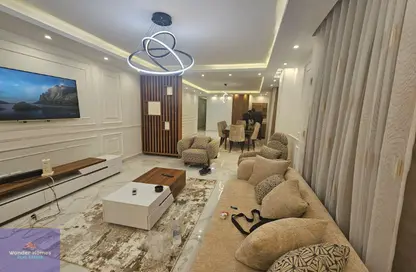 شقة - 3 غرف نوم - 2 حمامات للبيع في البوابة الرابعة - مينا - حدائق الاهرام - الجيزة