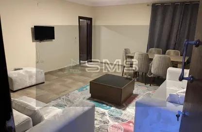 شقة - غرفة نوم - 1 حمام للايجار في شارع عمرو بن العاص - المنطقة ه - حى جنوب الاكايمية - مدينة القاهرة الجديدة - القاهرة