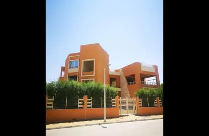 Villa - 7+ Bedrooms - 7+ Bathrooms for sale in Gawharat Al Shorouk - 5th District - Shorouk City - Cairo