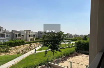Villa - 3 Bedrooms - 5 Bathrooms for sale in New Giza - Cairo Alexandria Desert Road - 6 October City - Giza