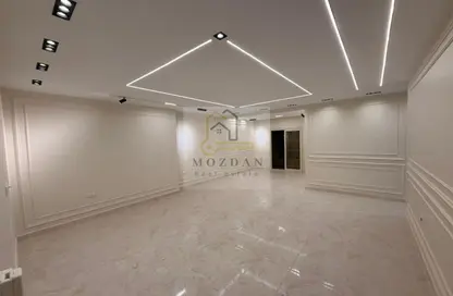 مساحات مكتبية - استوديو - 3 حمامات للايجار في الشطر العاشر - زهراء المعادي - حي المعادي - القاهرة