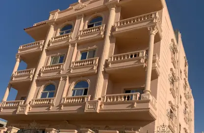 Apartment - 3 Bedrooms - 2 Bathrooms for sale in Bait Alwatan - The 5th Settlement - New Cairo City - Cairo