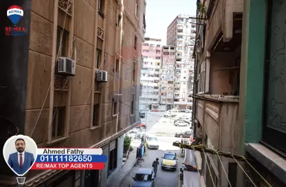 Apartment - 4 Bedrooms - 2 Bathrooms for sale in Othman Galal St. - Moharam Bek - Hay Wasat - Alexandria
