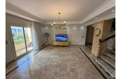 دوبلكس - 3 غرف نوم - 2 حمامات للبيع في حدائق المهندسين - الحي الرابع - الشيخ زايد - الجيزة