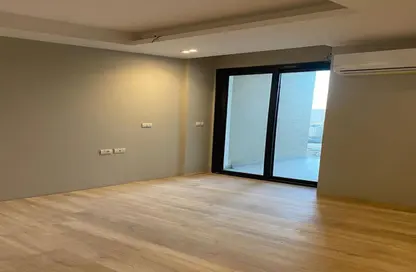 Townhouse - 5 Bedrooms - 4 Bathrooms for sale in New Giza - Cairo Alexandria Desert Road - 6 October City - Giza Townhouse - 5 Bedrooms - 4 Bathrooms for sale in New Giza - Cairo Alexandria Desert Road - 6 October City - Giza