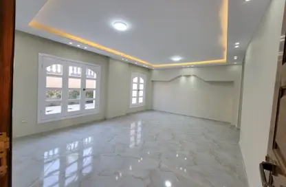 شقة - 3 غرف نوم - 2 حمامات للايجار في شارع البستان - الحي التاسع - الشيخ زايد - الجيزة