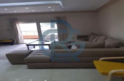 شقة - 3 غرف نوم - 3 حمامات للايجار في شارع الجزيرة - المستثمرين الجنوبية - مدينة القاهرة الجديدة - القاهرة