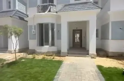 Townhouse - 3 Bedrooms - 3 Bathrooms for sale in Mountain View 4 - 6 October Compounds - 6 October City - Giza